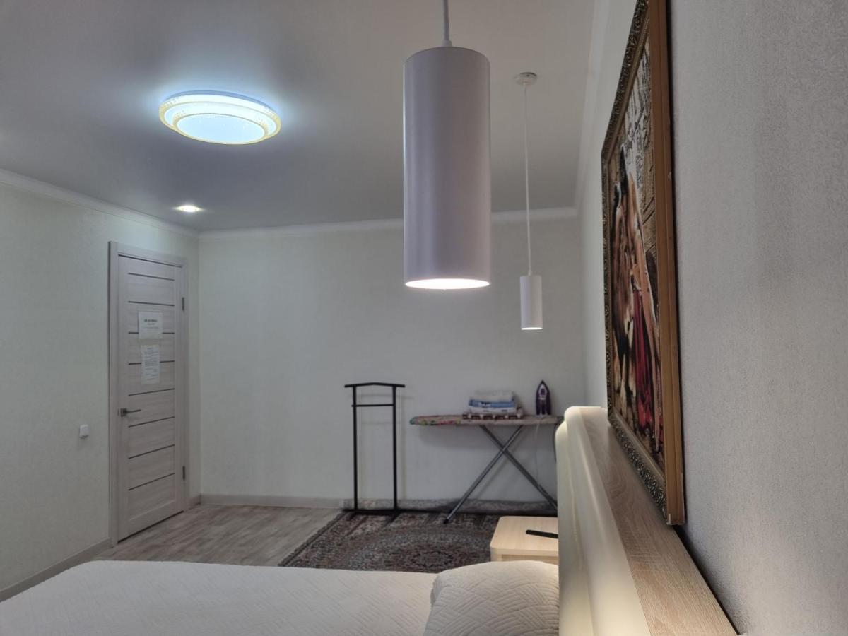 Посуточная Квартира На Мухита C Wi-Fi Uralsk Extérieur photo